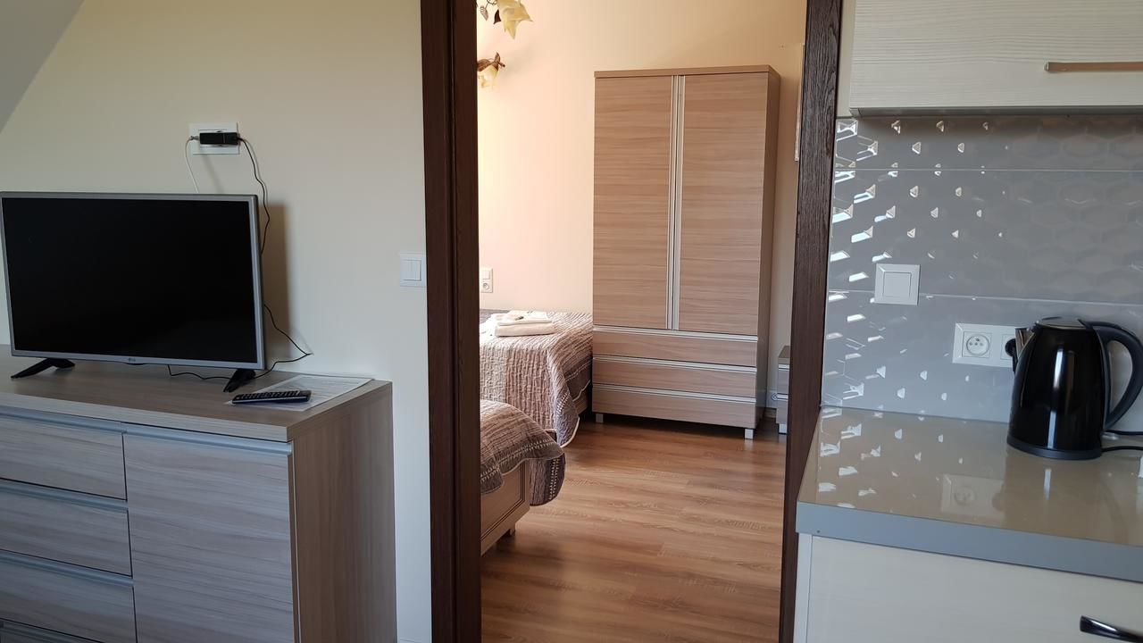 Апартаменты Apartamenty Maja - Domy wakacyjne i pokoje Леба-37